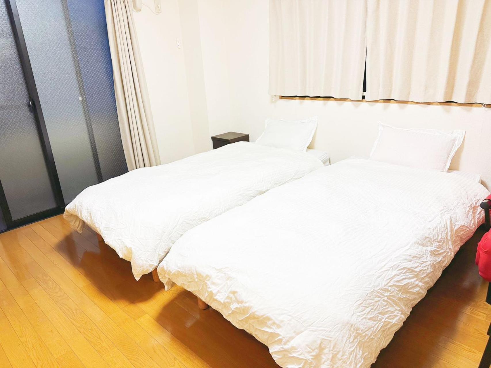 Honeys Guest House Токио Екстериор снимка