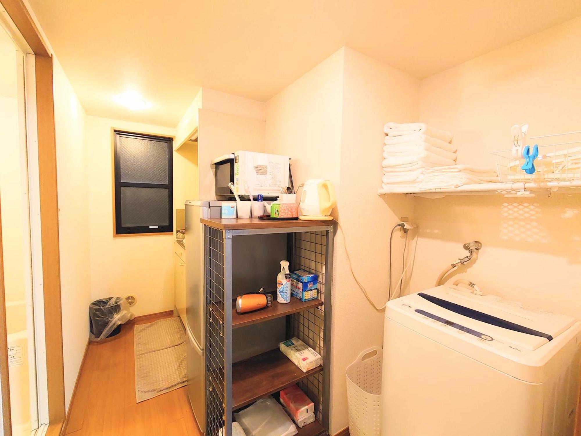 Honeys Guest House Токио Екстериор снимка