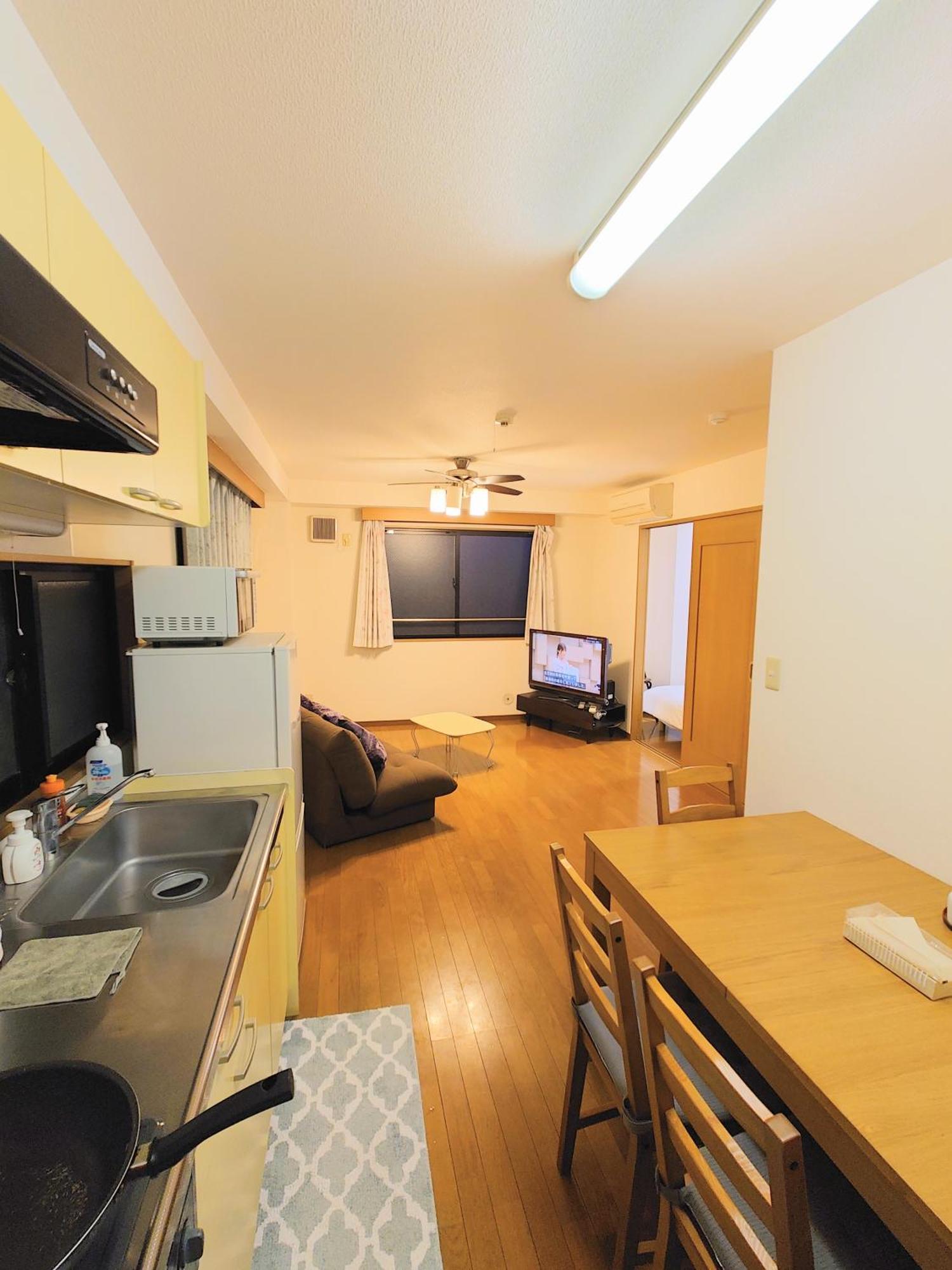 Honeys Guest House Токио Екстериор снимка