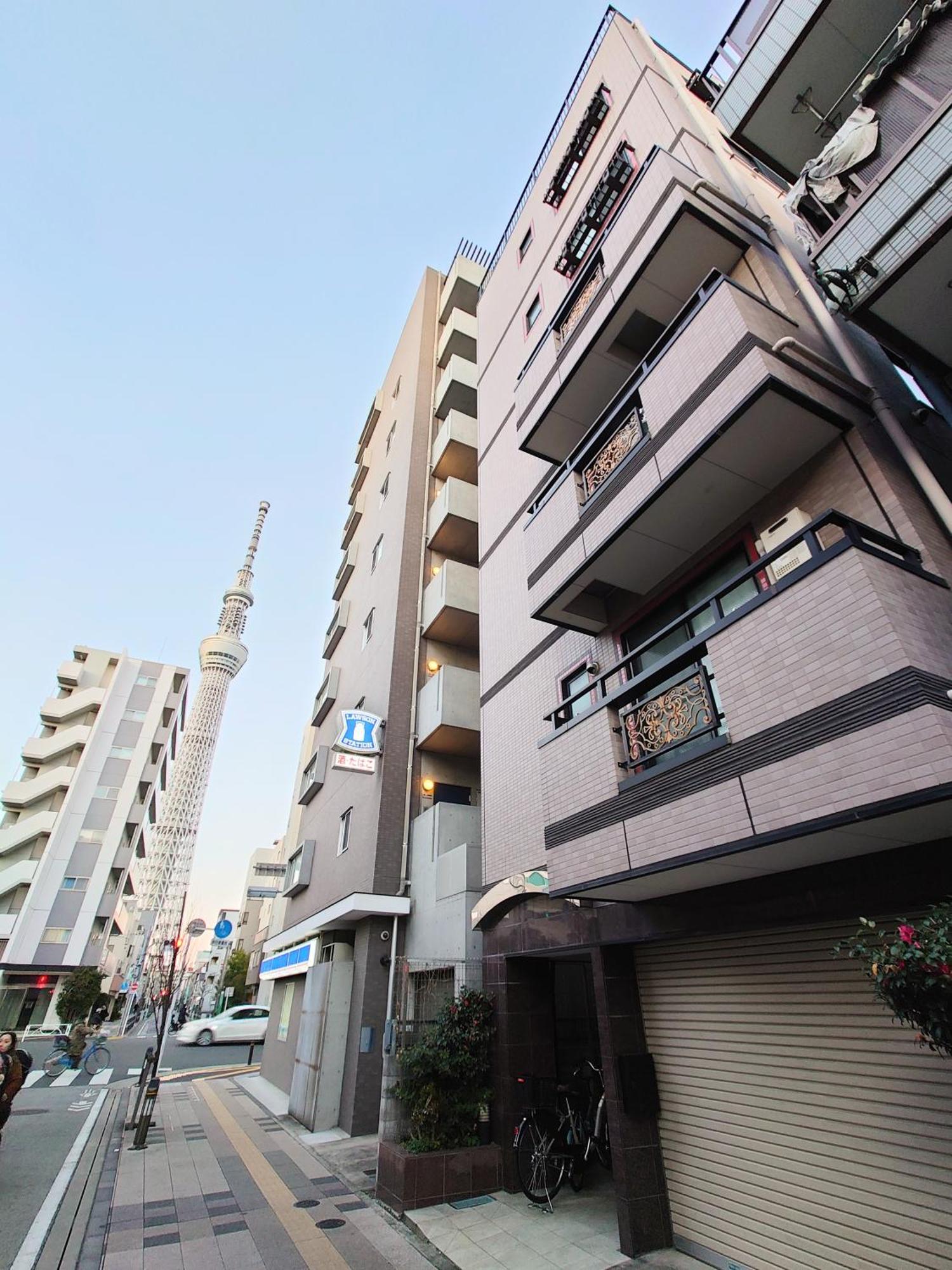 Honeys Guest House Токио Екстериор снимка