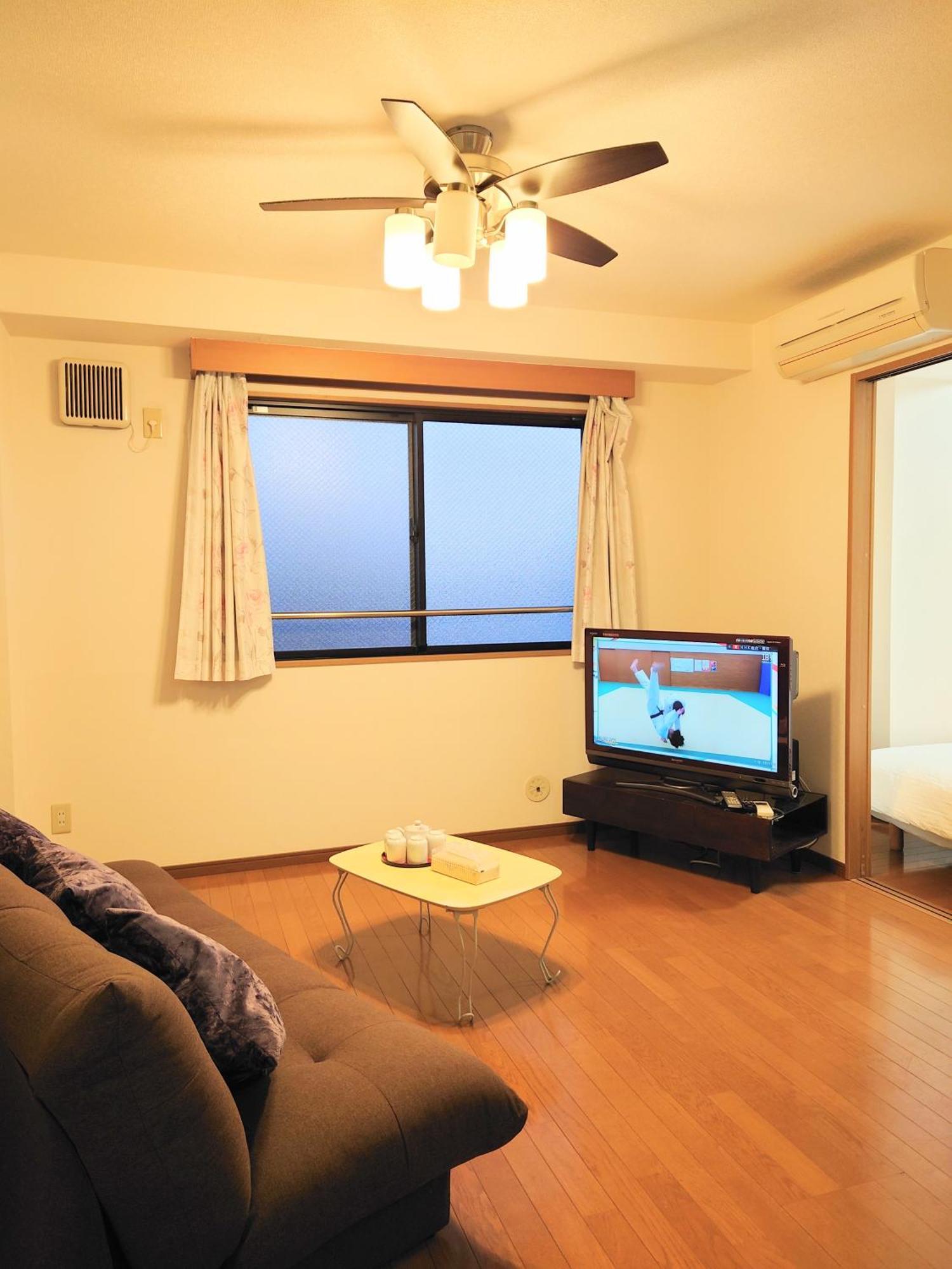 Honeys Guest House Токио Екстериор снимка